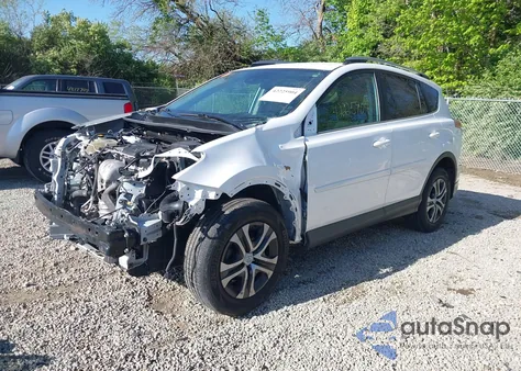 2017 Toyota Rav4 Le z USA, uszkodzony, nr VIN 2T3BFREV7HW544423